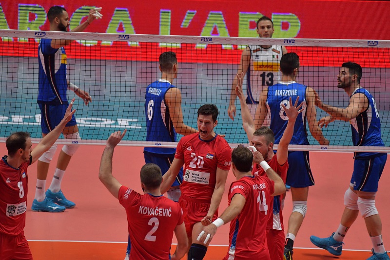 ЛЕКЦИЈА ДОМАЋИНУ: Орлови разнели азуре